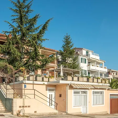 Apartman Lucano 1005 *