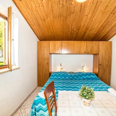 Lucano 1005 Apartman *